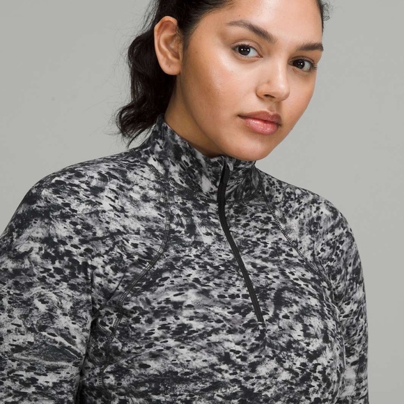 Lululemon It’s Rulu Cropped Half Zip - Picture 3 of 4